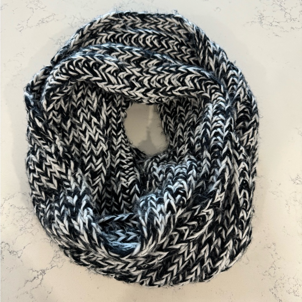 chunky knit infinity scarf